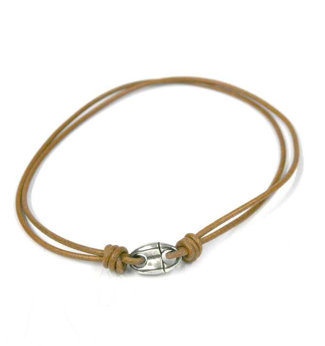 Collar de cuero y cierre de metal - Solohombre