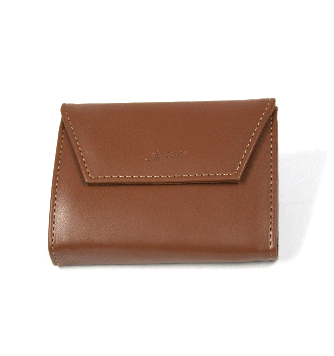 Estuche neceser color beige para el aseo de uñas y pedicura - Solohombre