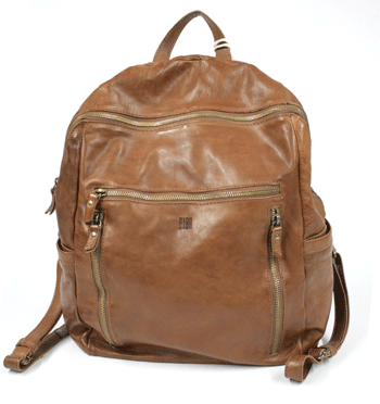 Mochila de piel ¡Perfecta! para tus viajes y paseos color camel - Solohombre