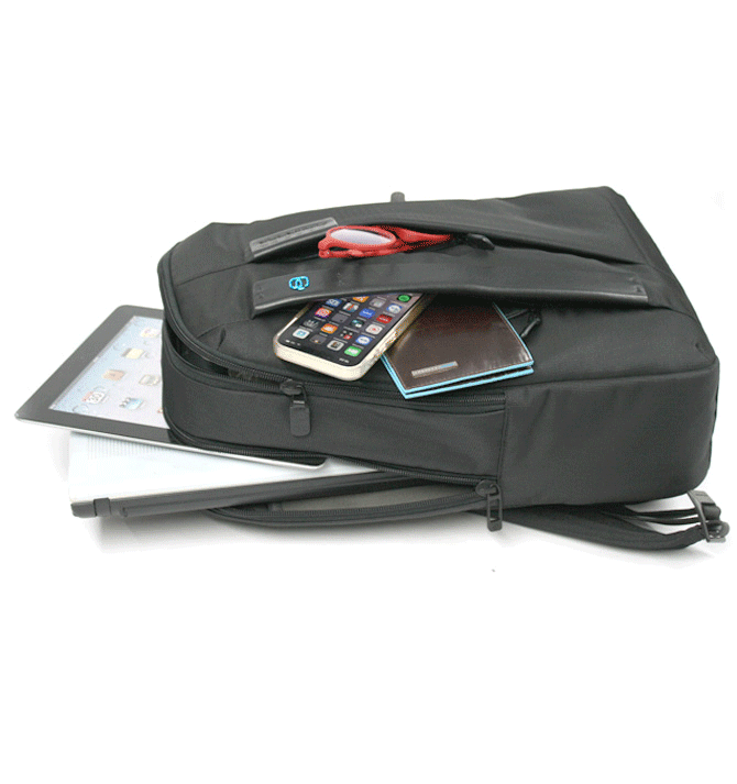 Mochila de tejido con detalles de piel marca Piquadro color negro - Solohombre