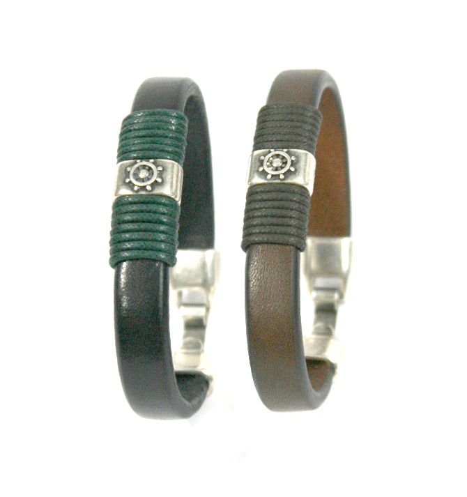 Pulsera de cuero con detalle de cabo y timón de metal - Solohombre